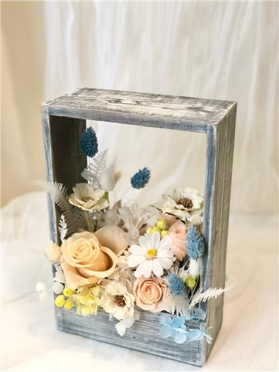 小木框花禮-擁抱自然